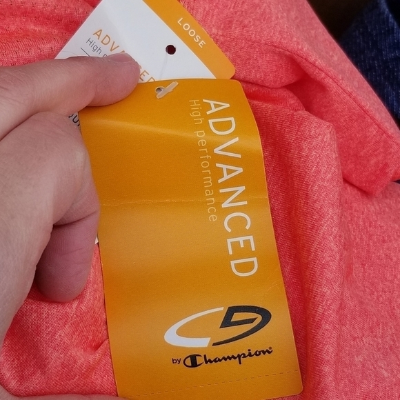 NWT C9 by Champion bright coral flowy keyhole athletic top XXL - Picture 5 of 8